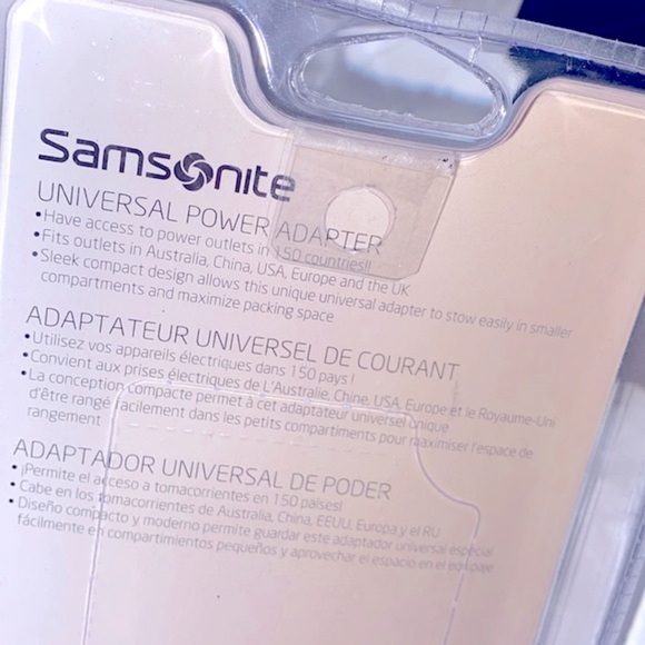 Samsonite universal travel power adapter new in package - Picture 2 of 2